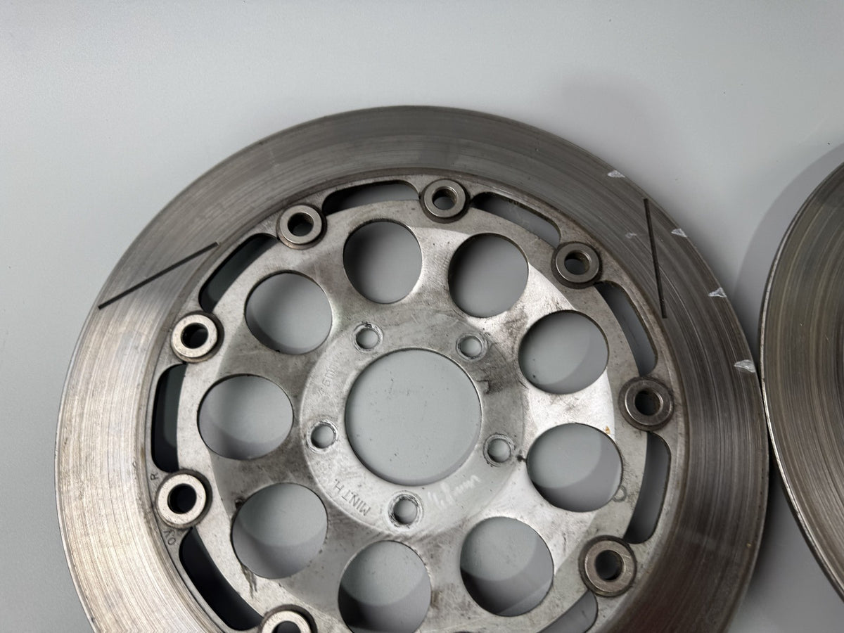 Suzuki GSX - R 1100 GV73C Bremsscheiben Bremsscheibe Brake Disc vorne 4,8mm