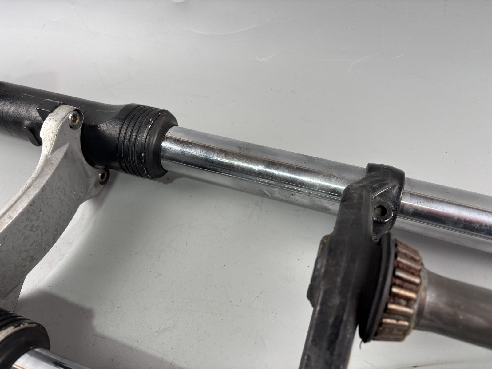 Honda VF 750 F RC15 Gabel Standrohr Tauchrohr Fork Absorber Federung vorne front