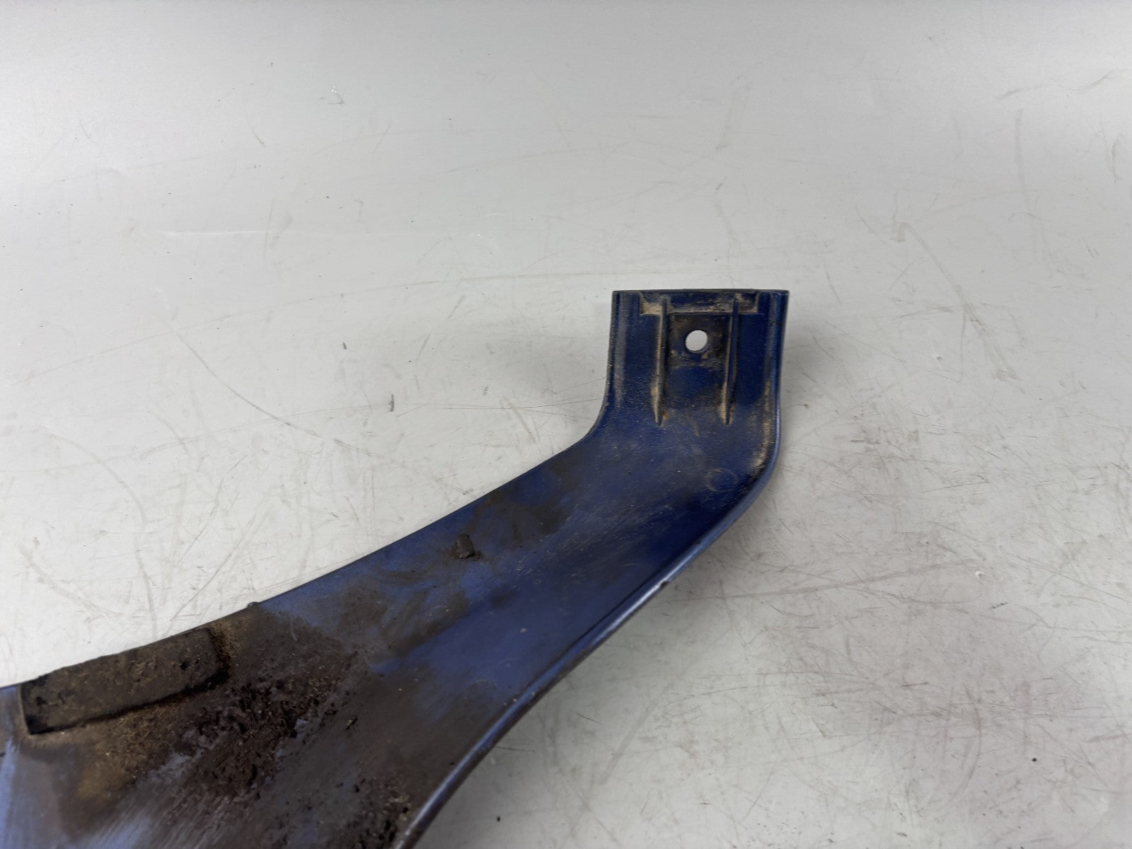 Suzuki RF 600 R GN76A Abdeckung Innen Verkleidung Spoiler Bug Bugspoiler links