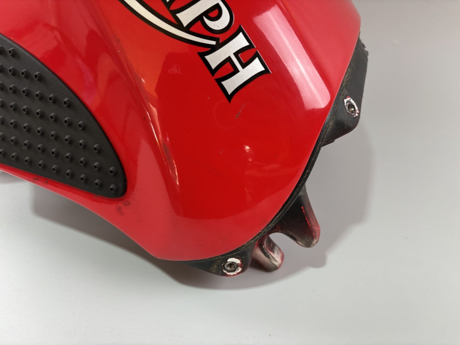 Triumph Daytona 955 T 595 Tank Benzintank Fuel Gas Gasoline Kraftstofftank