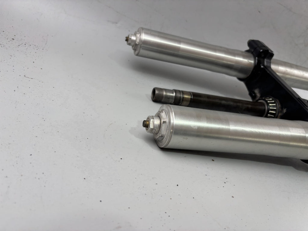 Suzuki GSX-R 1100 W GU75C Gabel Standrohr Tauchrohr Fork Absorber Federung