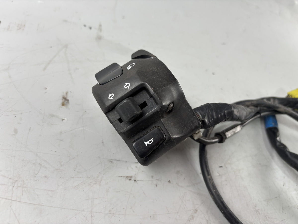 Suzuki GSX 750 AE Inazuma Lenkerschalter links left Handlebar Choke Switch
