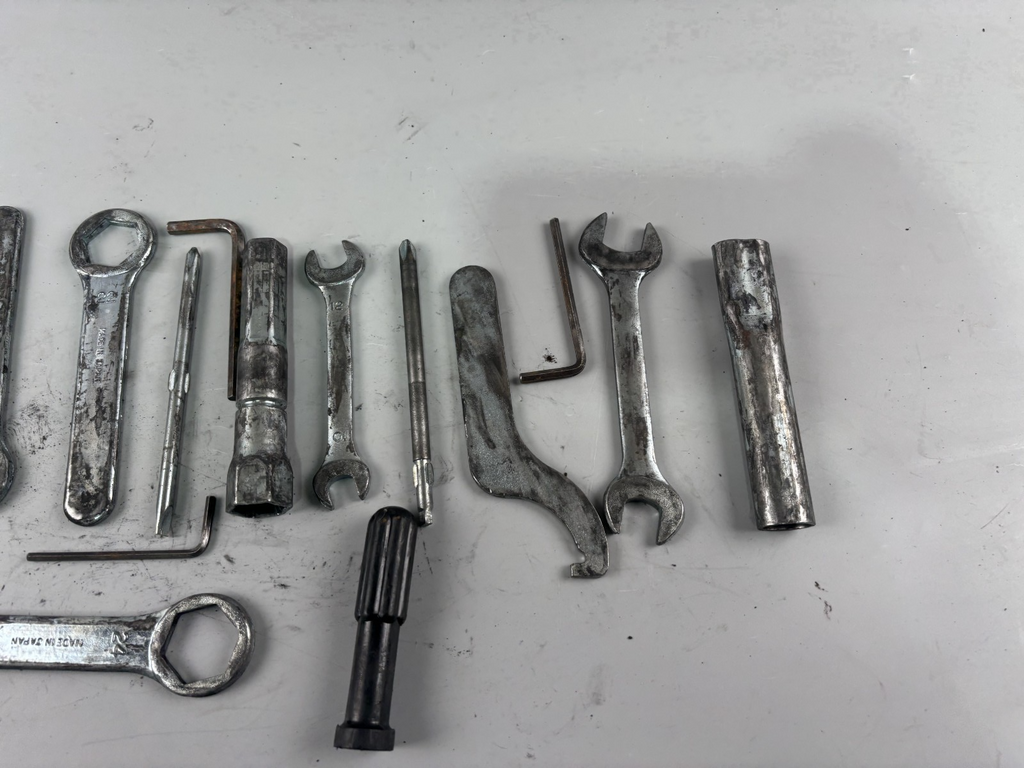 Suzuki GSX 1200 A3 Inazuma Bordwerkzeug Tools Tasche