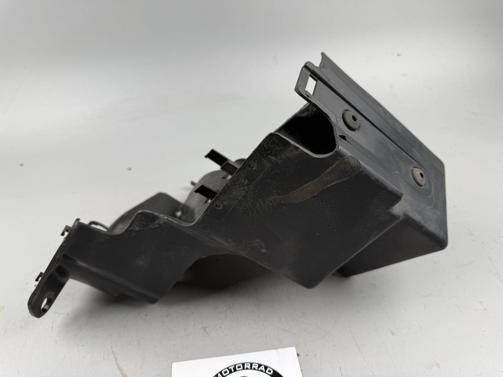 Honda VT600C Shadow Rumpf Abdeckung Batteriefach Holder