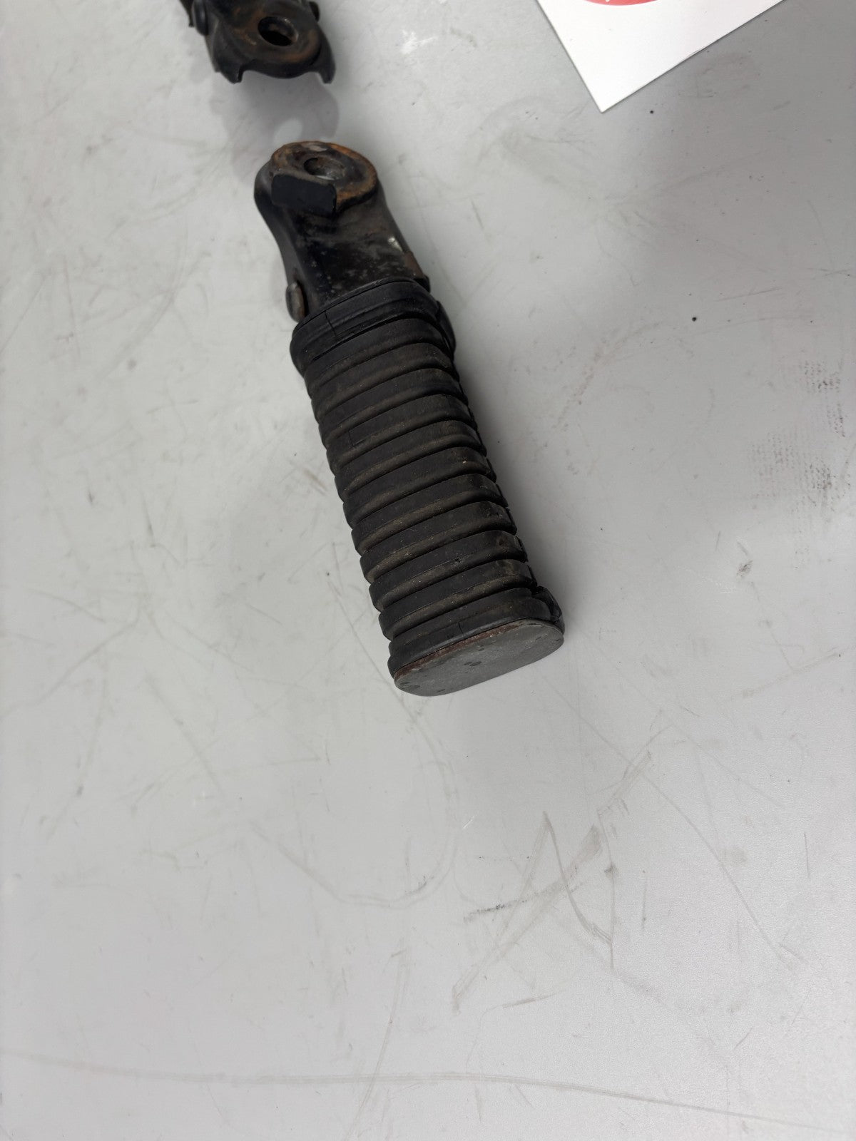 Yamaha XS400 2A2 Soziusfußraste back hinten Hanger Step Fußraste