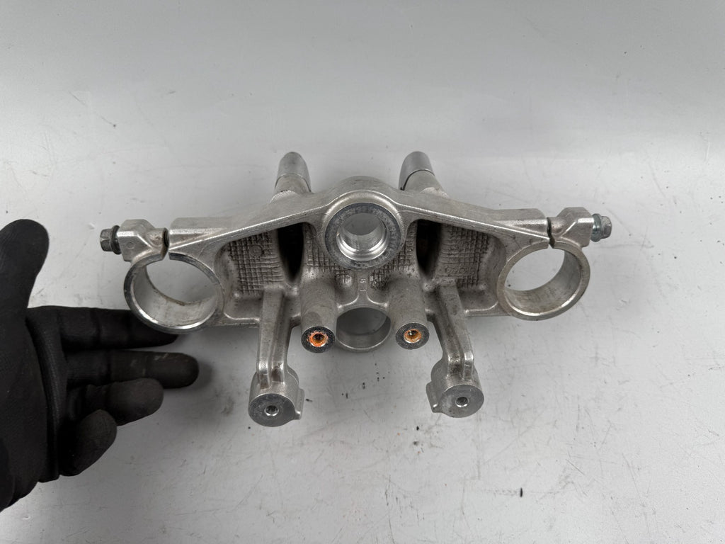 Suzuki GSX 750 AE Inazuma Gabelbrücke Bridge Halterung Holder Lenker Handlebar