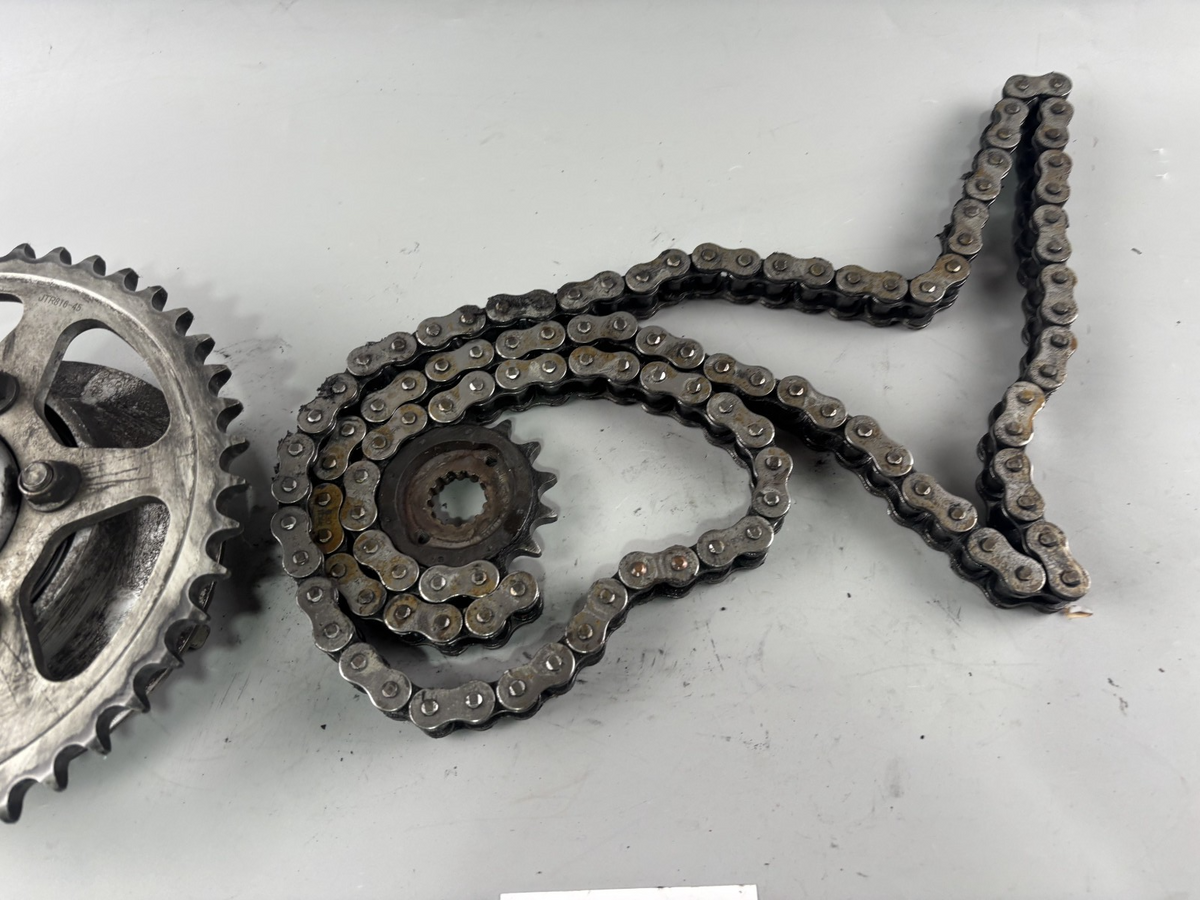 Suzuki GSX 1200 A3 Inazuma Kettensatz Kettenkit Chain Antrieb Kettenrad