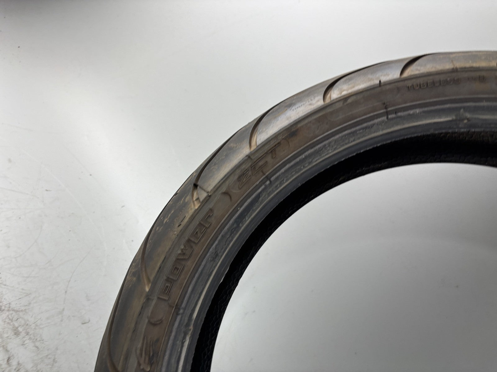 Motorrad Reifen Wheel 120/70 ZR17 Michelin Pilot 36/2025 DOT 4,3mm