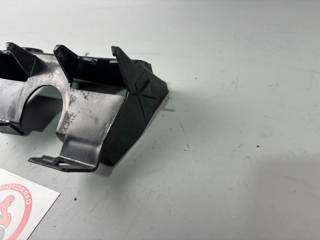 Honda VF 750 F RC15 Deckel Halterung Abdeckung Cover Plastik