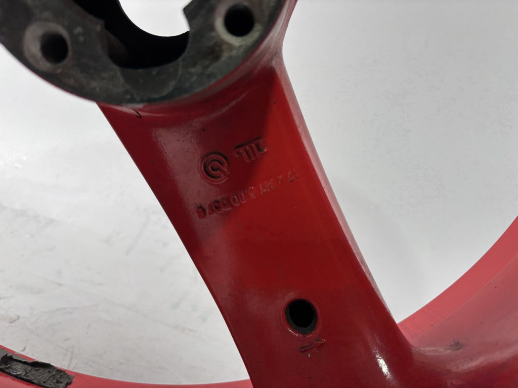 Triumph Daytona 955 T 595 Hinterradfelge Felge Rim Rad hinten back Reifen