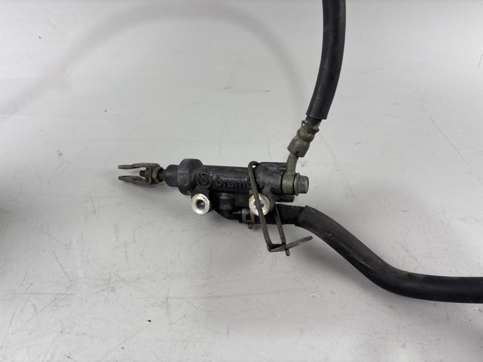 Yamaha XJR1300 RP02 Bremsanlage Brake Bremse Sattel Hinten back Pumpe
