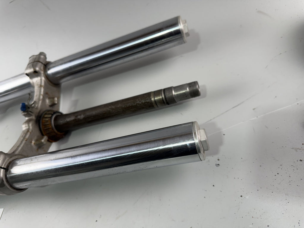 Suzuki GSF600 GN77B Bandit Gabel Standrohr Tauchrohr Fork Absorber Federung Shok