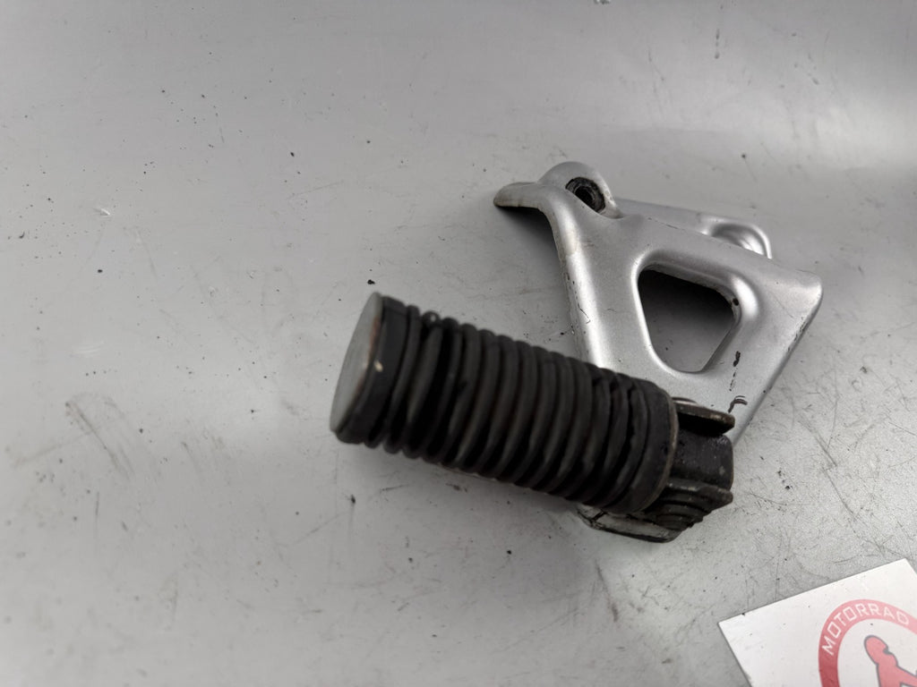 Honda XL600 R Transalp PD 06 Fußraste Foot Hangers hinten rechts right Driver