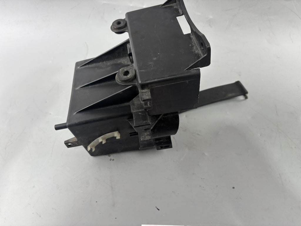 Honda CBR 1000F SC24 Batteriekasten Batteirefach Holder