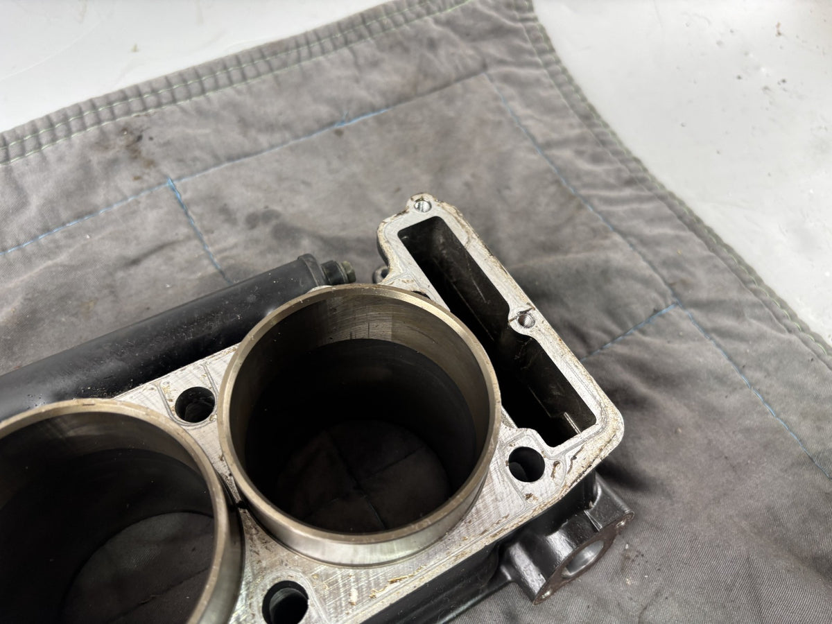 Kawasaki ZRX1100 ZRT10C Zylinder Cylinder Head Motor Engine Kolben