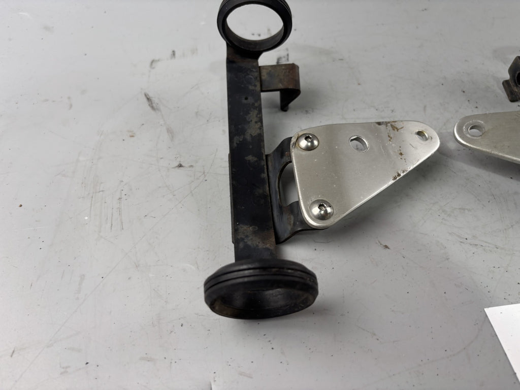Suzuki GSX 750 AE Inazuma Blinkerhalter Scheinwerferhalter Holder Gabel