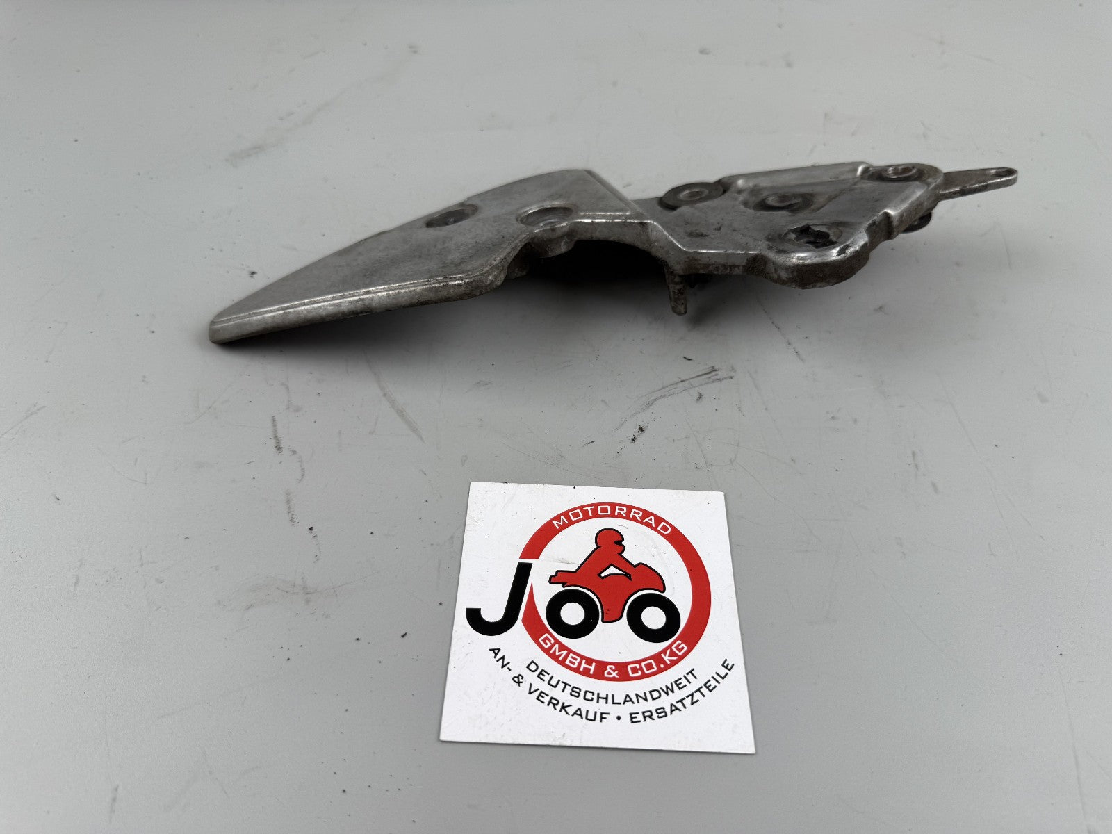Suzuki GSF600 GN77B Bandit Fußrastenplatte Foot Hangers rechts right