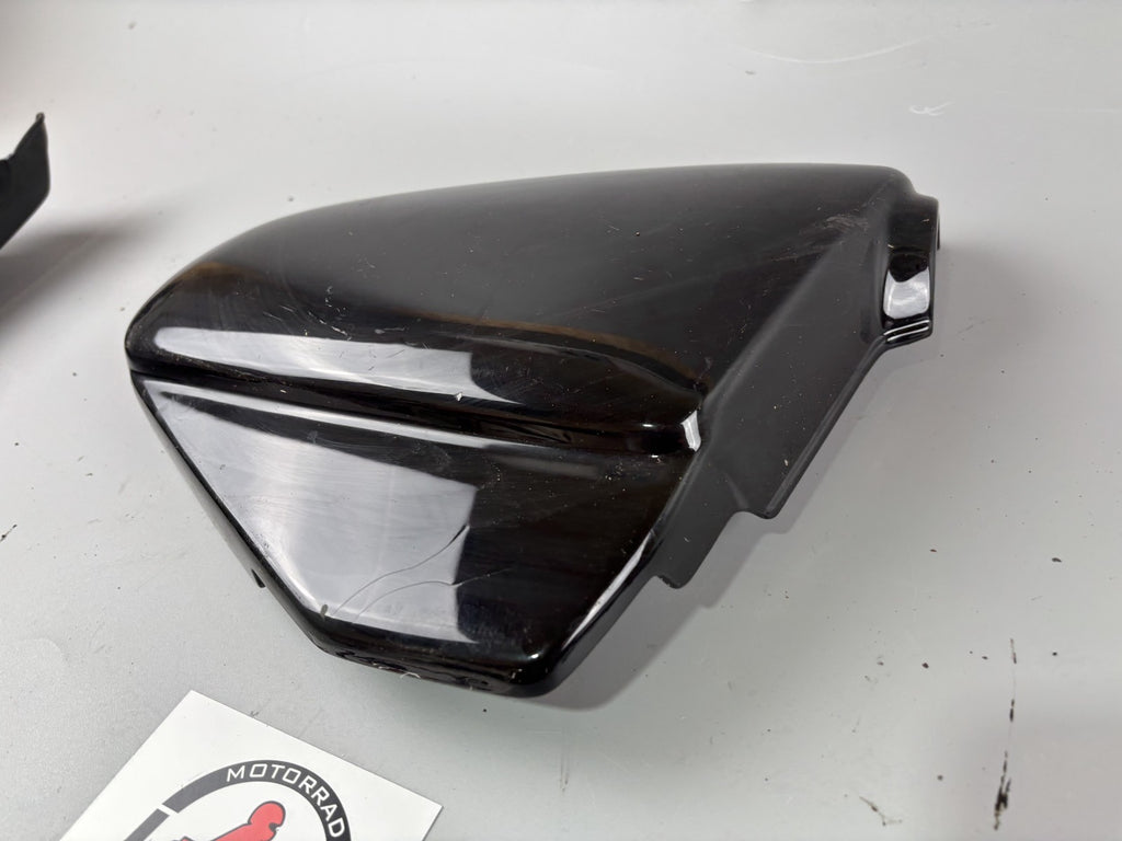 Honda CX500 C PC01 Güllepumpe Seitenverkleidung Seitenteil Sidecover rechts