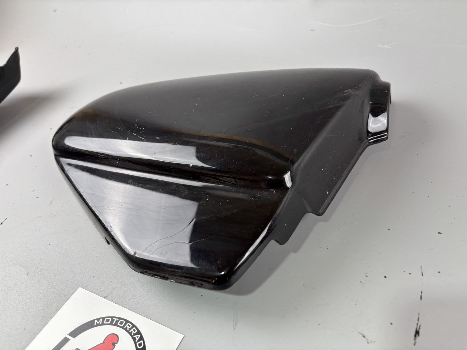 Honda CX500 C PC01 Güllepumpe Seitenverkleidung Seitenteil Sidecover rechts