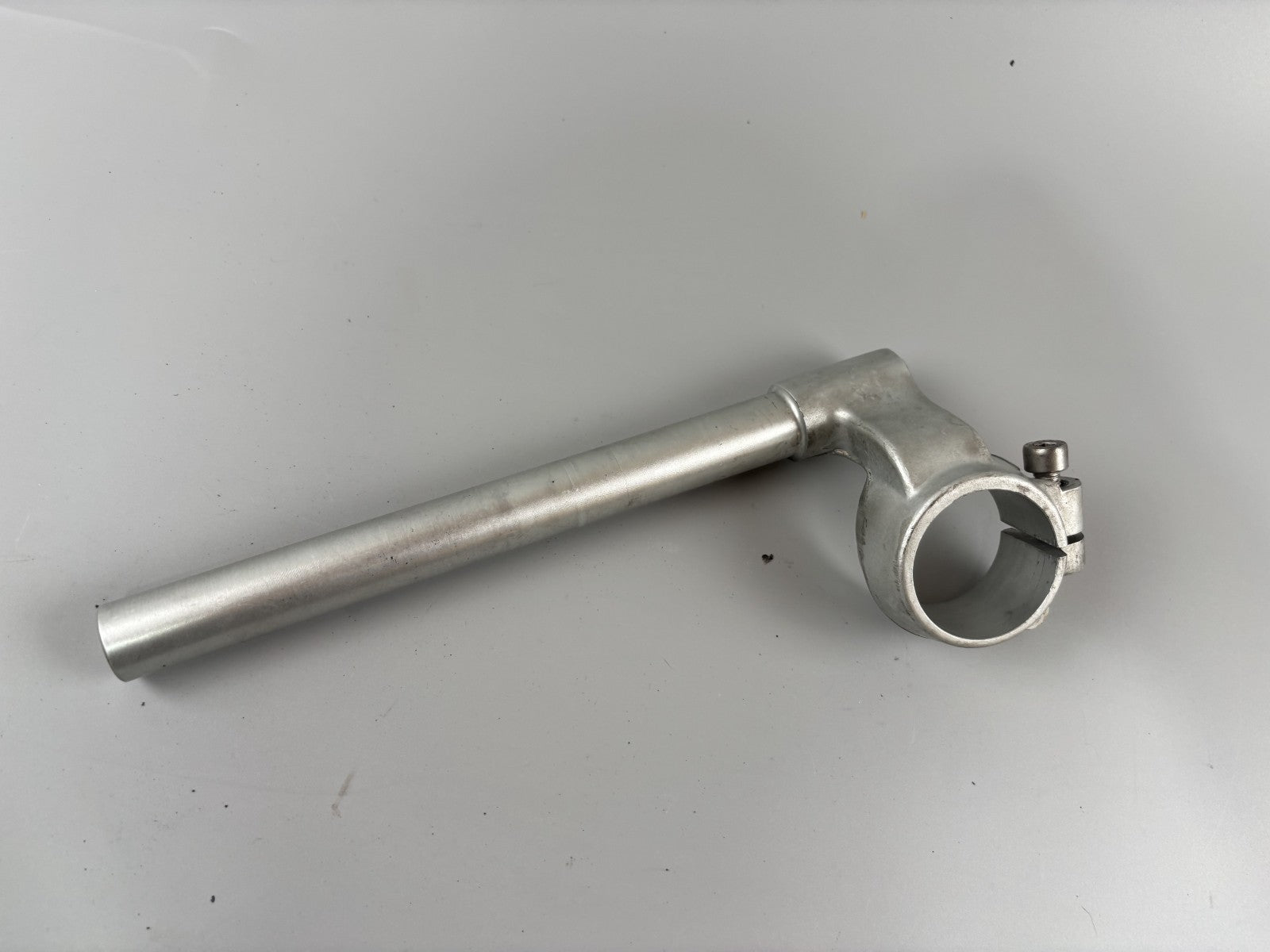 Triumph Daytona 955i T595 N 2002 Lenker Handlebar Stummellenker links left