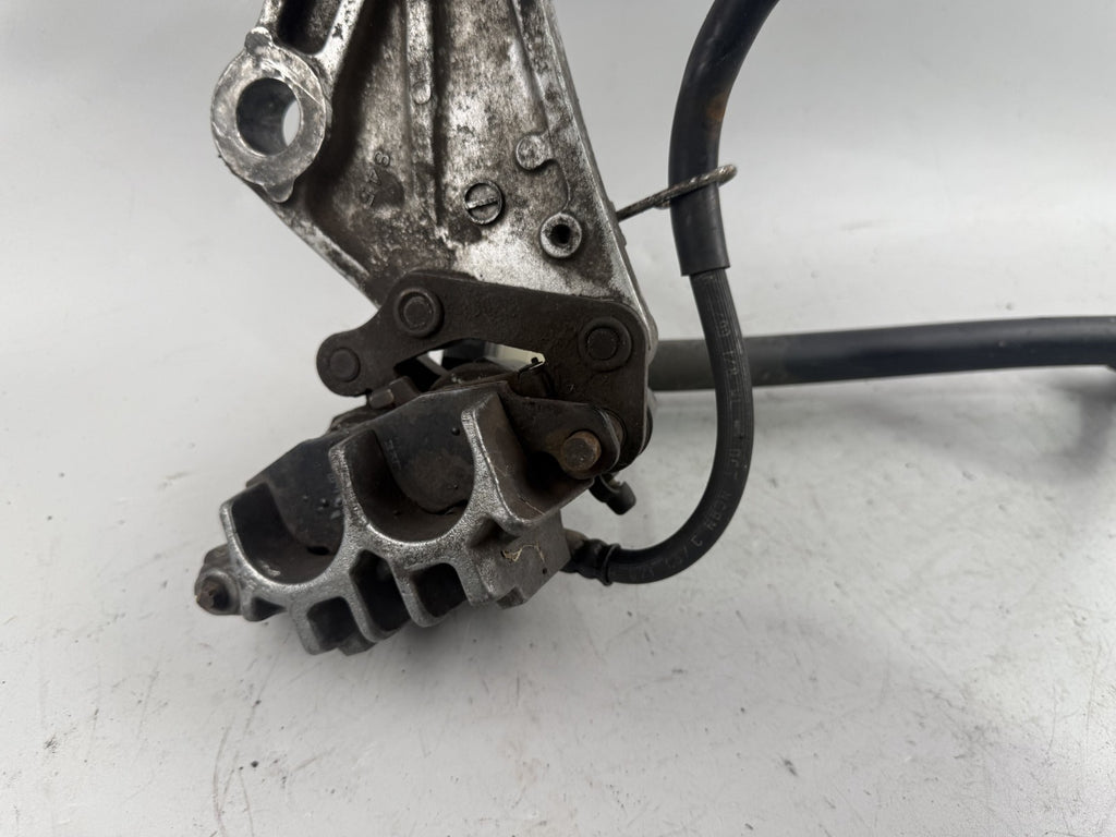Kawasaki ZR 7 ZR750F Bremsanlage Bremse Brake Sattel Pumpe hinten back