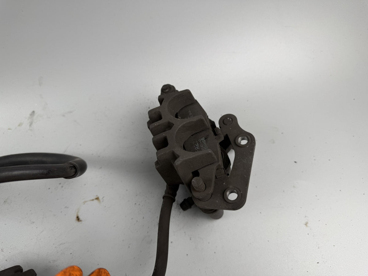 Suzuki GSX 750 AE Inazuma Bremse Bremsanlage Brake Sattel Pumpe vorn front