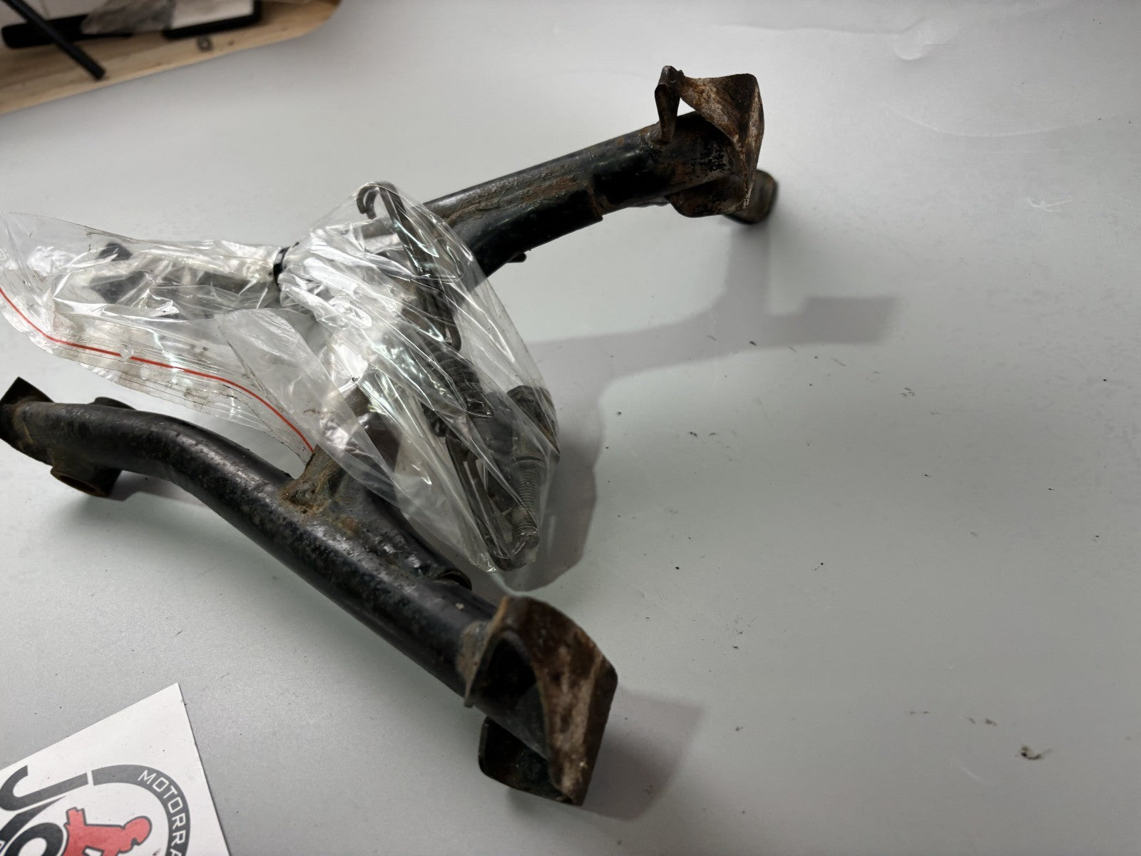 Suzuki GS 500 EU GM51B Hauptständer Mainstand Holder Halter