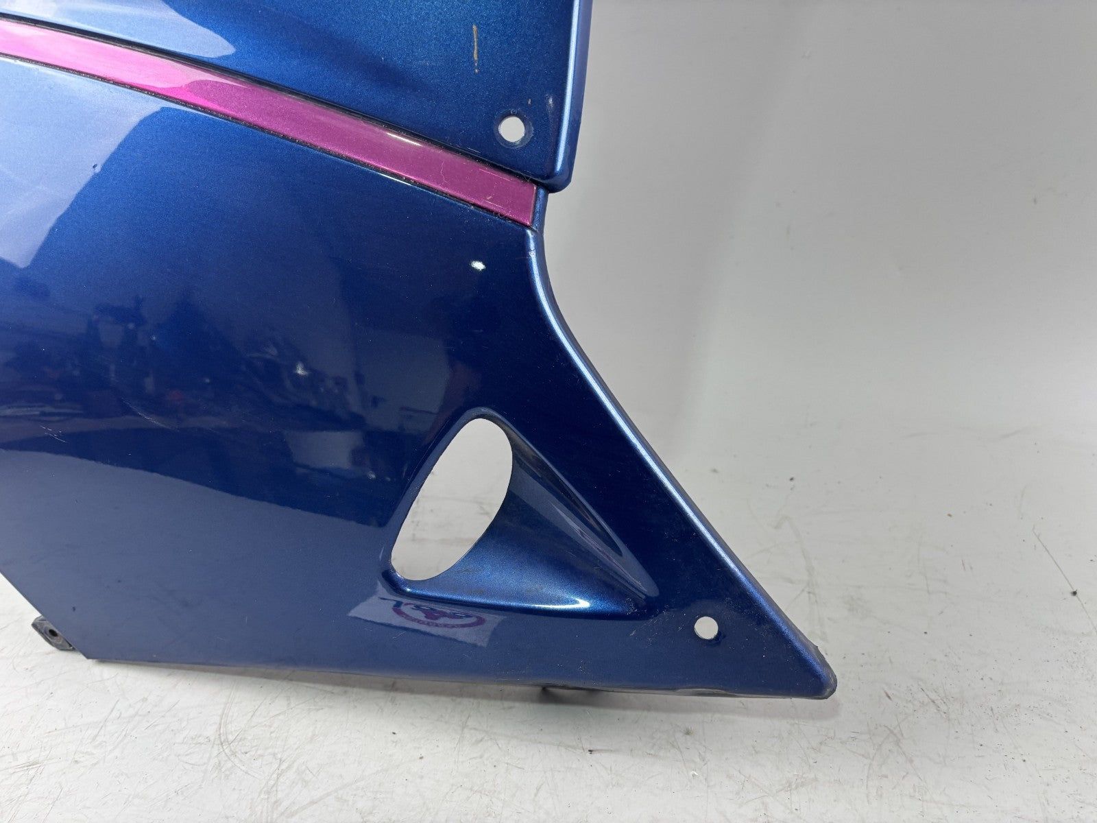 Suzuki RF 600 R GN76A Seitenverkleidung Sidecover Seitenteil front vorn rechts