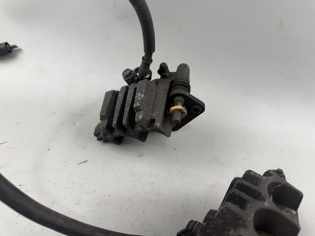Kawasaki ER 6 N ER650A Bremssattel Bremszange Brake Bremse vorne front Kolben