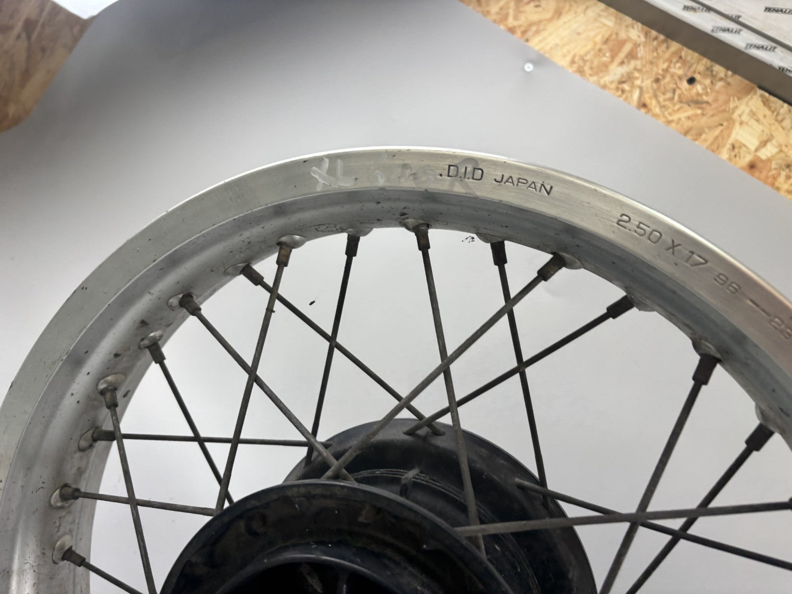 Honda XL600R PD03 Hinterradfelge Felge Rim Rad hinten back Reifen Rad