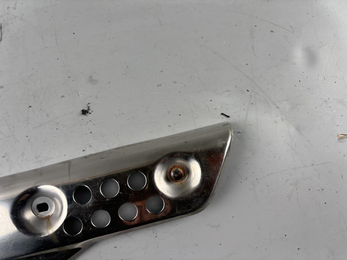 Honda SLR 650 Vigor FX 650 RD09 Auspuffblende Hitzeschutz Rechts Abdeckung Cover