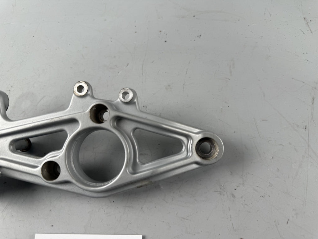 BMW R 1150 GS R 21 Fußrastenhalteplatte vorn Driver Step Hangers Foot rechts