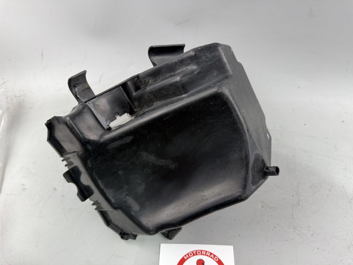 Suzuki GSX 750 AE Inazuma Innenabdeckung Cover Deckel Fach