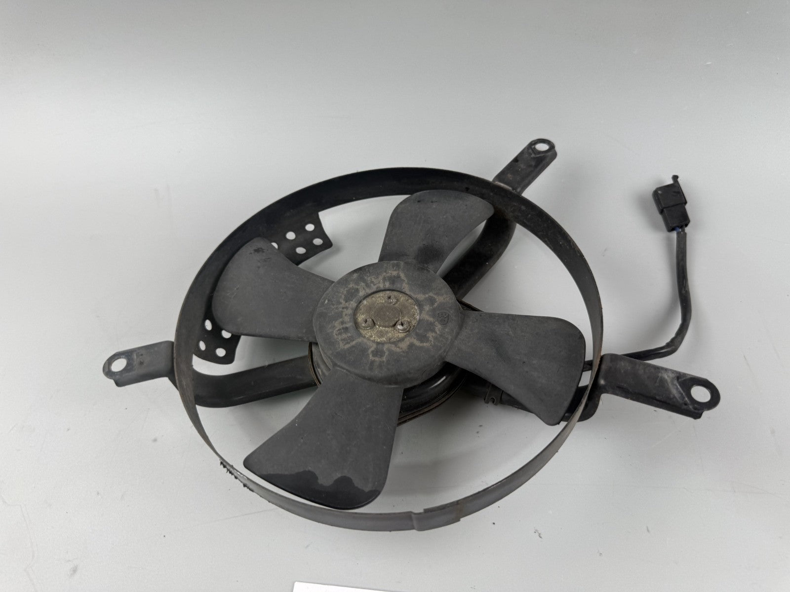 Kawasaki ZX-6R ZX600F Ventilator Luftgebläse Cooler Kühler