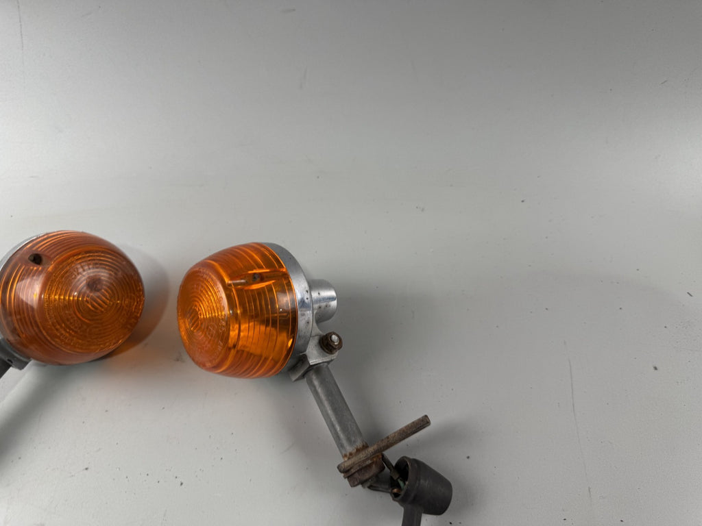 Honda CX500 Güllepumpe Blinker turn Signal Holder Halterung Blinkerpaar