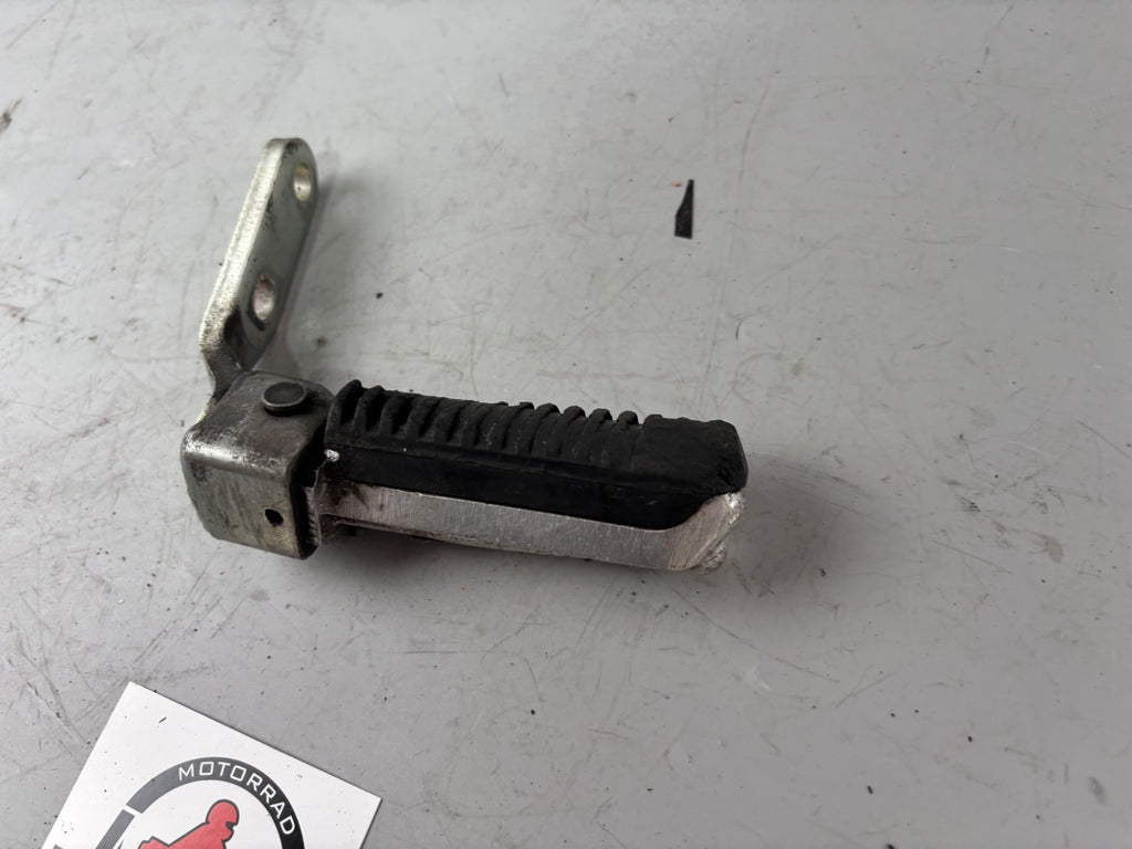 Suzuki GSX 750 AE Inazuma Fußrasten Footsteps vorne Front Hangers links