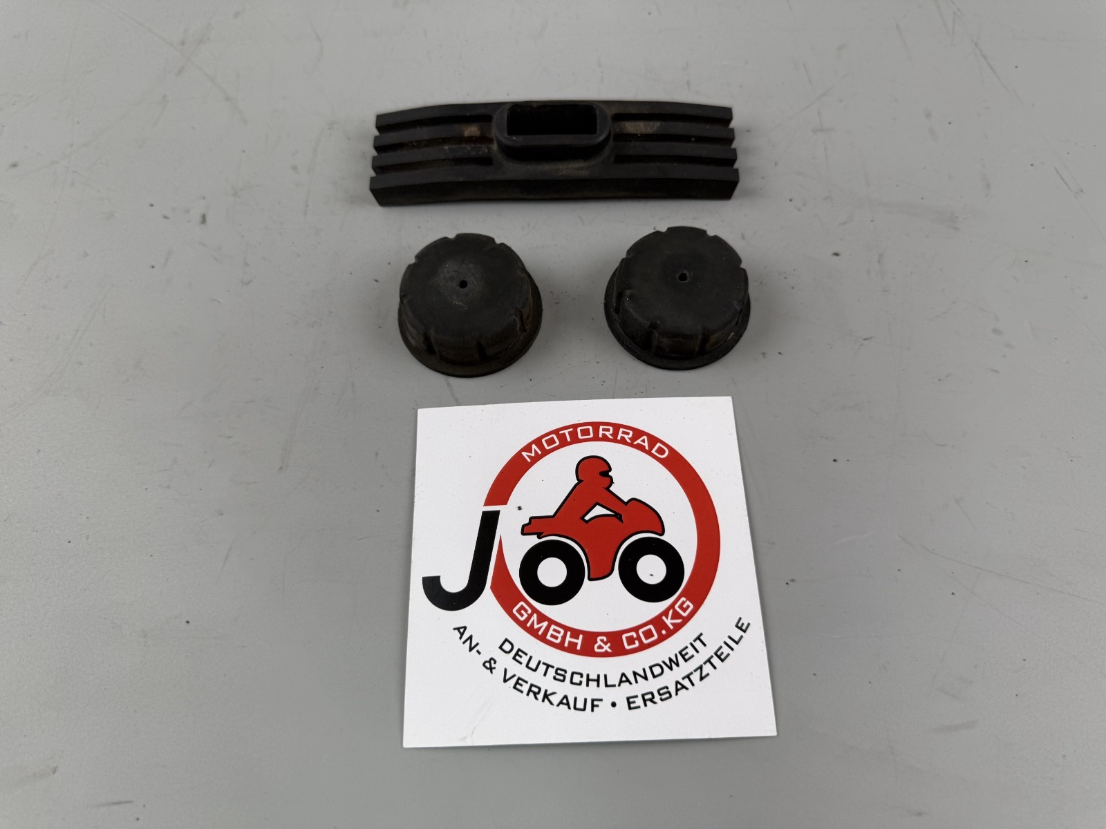 Yamaha XJR1300 RP02 Tankgummi Vibrationsschutz Holder Halter Rubber Gummi