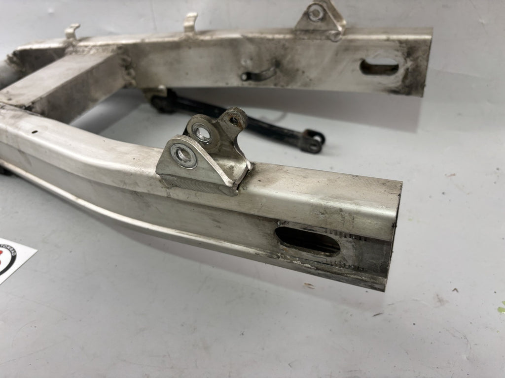 Suzuki GSX750 AE Inazuma Schwinge Schwingarm Swing Aufhängung Antrieb