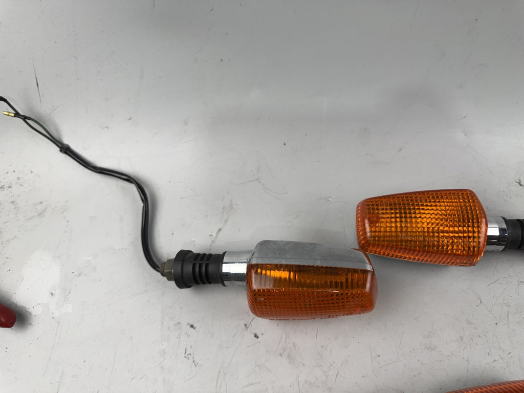 Yamaha XJR 1200 4PU Blinker Turn Signal Paar vorne front Blinkerset hinten back
