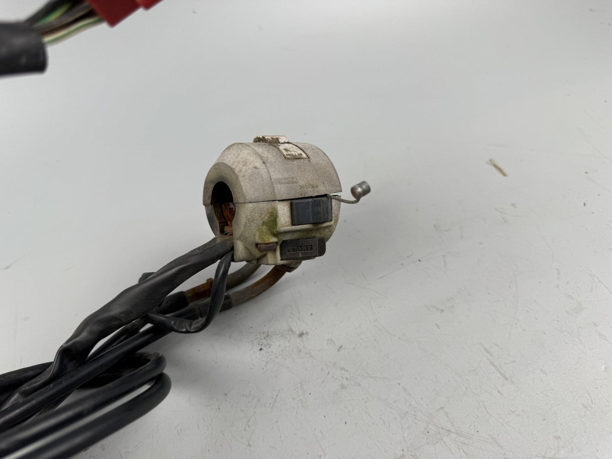 Honda CBR 600 F PC19 Lenkerschalter rechts right Handlebar Switch
