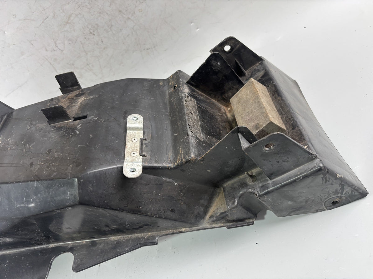 Suzuki GSF600 GN77B Heckuntersicht Fender Radlauf Schutzblech Kotflügel
