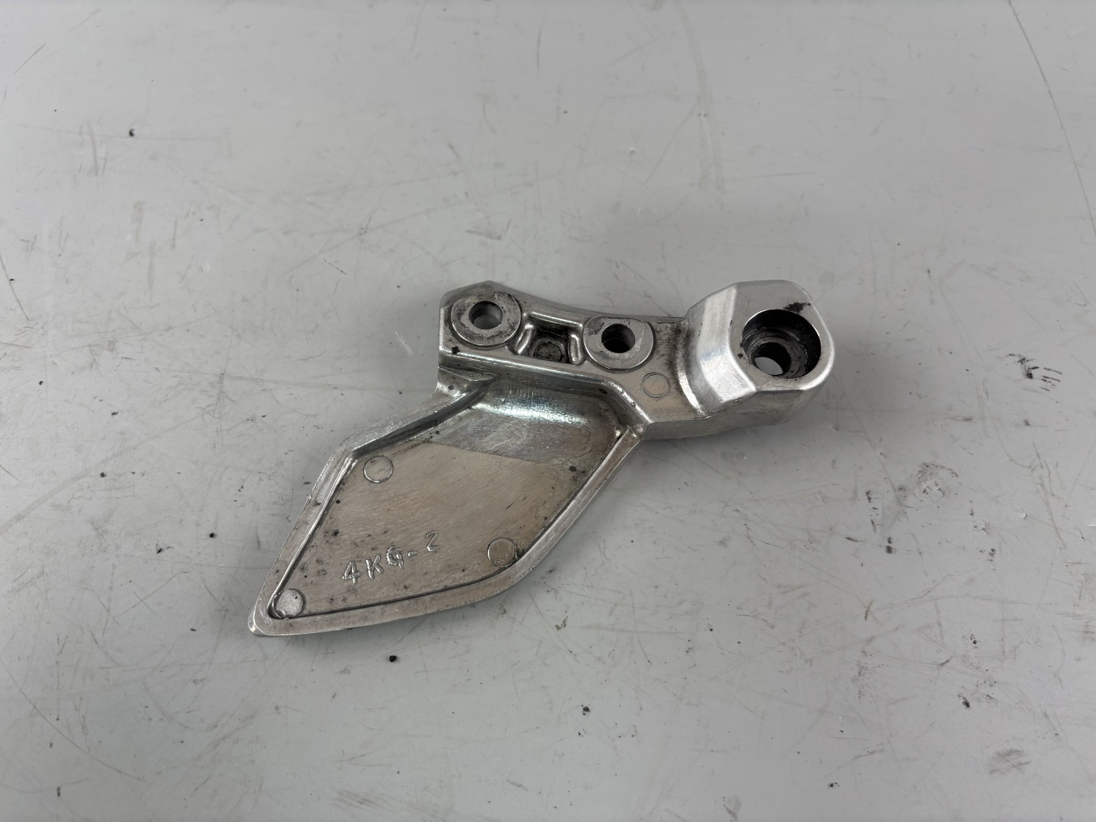 Yamaha XJR1200 4PU Versenschutz Fußrastenhalteplatte Holder Halterung links