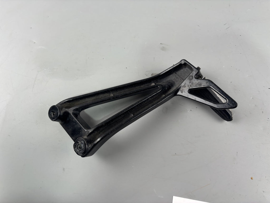 Suzuki GSX 1200 A3 Inazuma Fußraste Soziusfußraste Beifahrer hinten back links