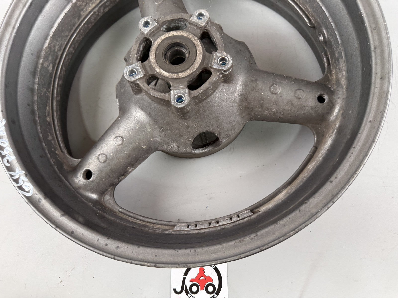 Suzuki GSX750 AE Inazuma Hinterradfelge Rim back hinten Rad Felge
