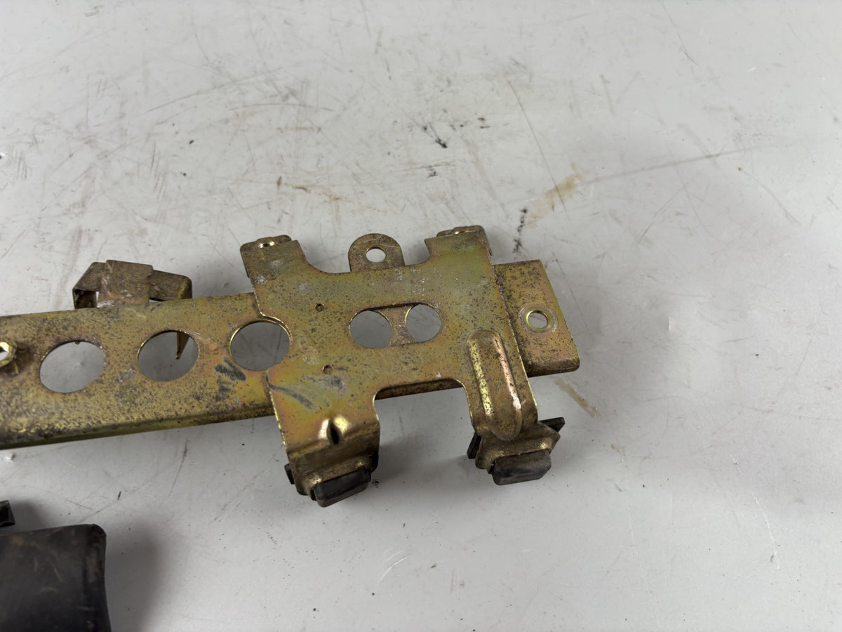 Yamaha FZS600 Fazer RJ02 Zündspulen Halterung Holder Ignition