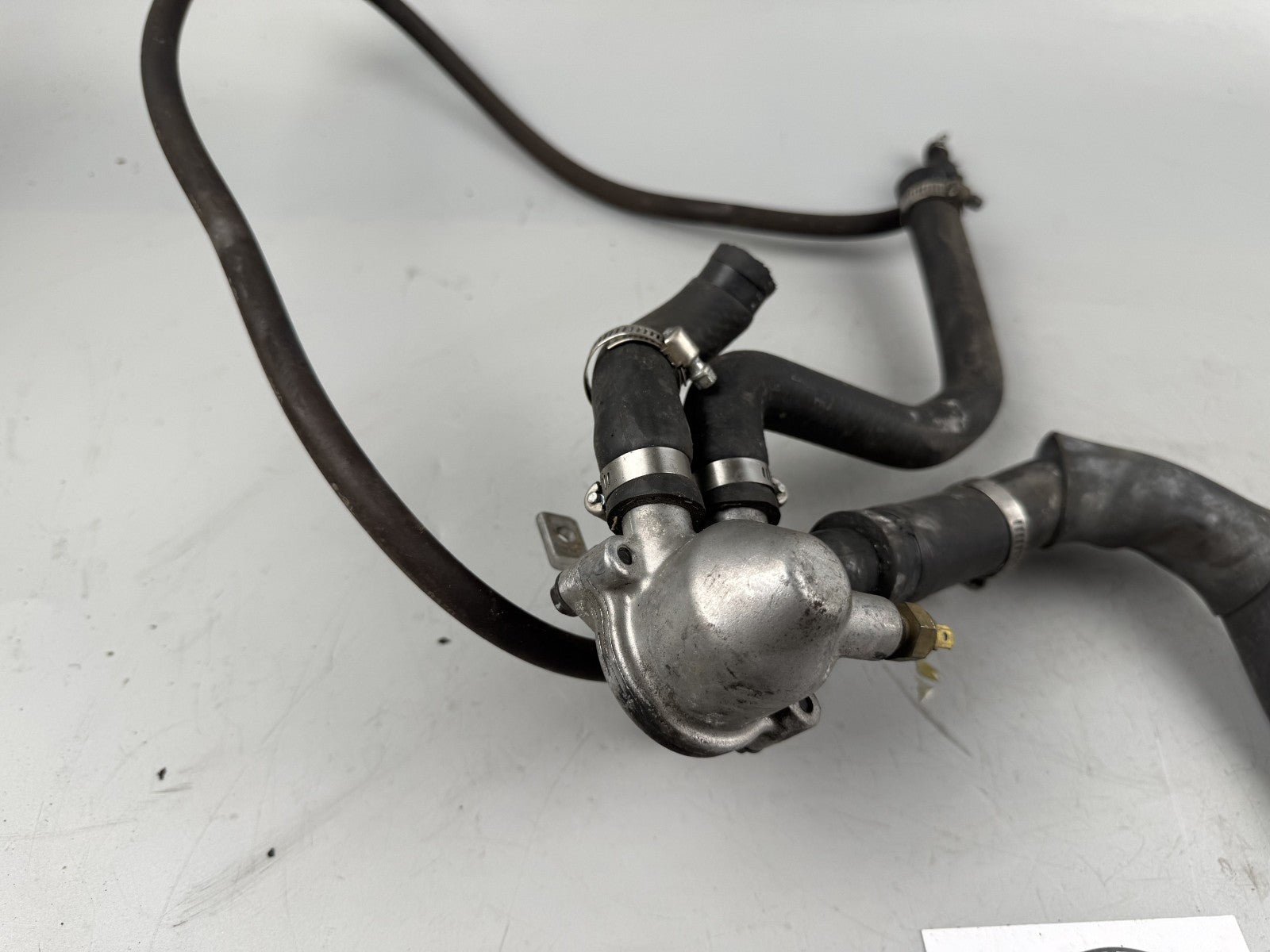 Honda NT650V Deauville RC47 Einfüllstutzen Kühlwasser Deckel Kühler Filler Cap