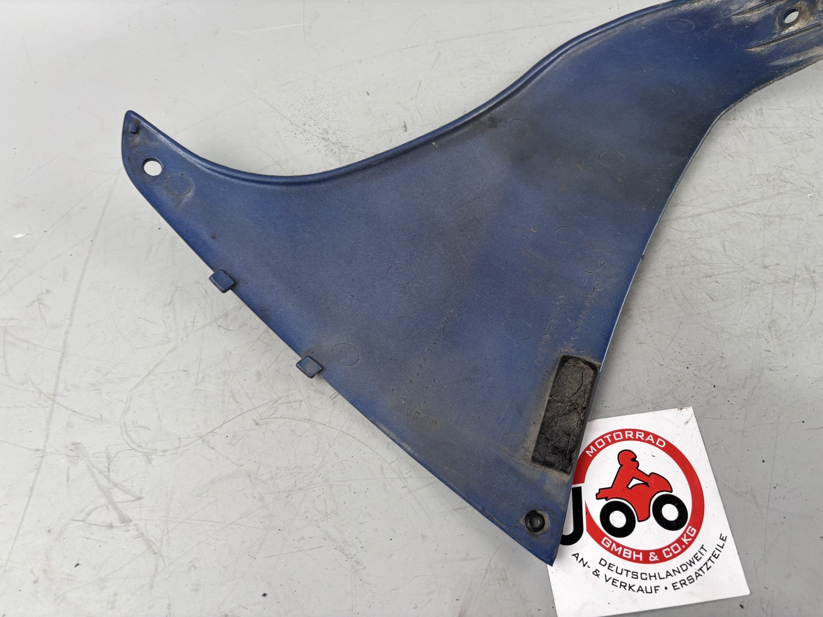 Suzuki RF 600 R GN76A Abdeckung Innen Verkleidung Spoiler Bug Bugspoiler rechts