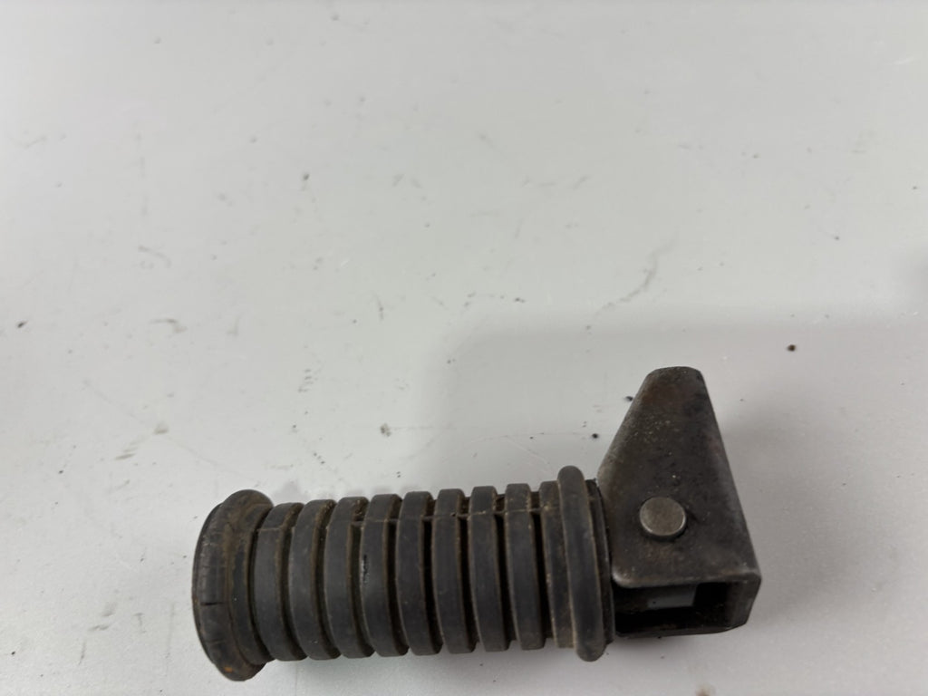 Kawasaki BN125A EL125 Eliminator Fußraste Hangers Foot Step hinten links left
