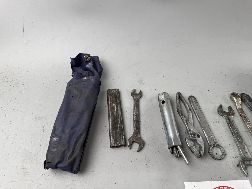 Honda XL600 R Transalp PD 06 Spezialwerkzeug Bordwerkzeug Tools