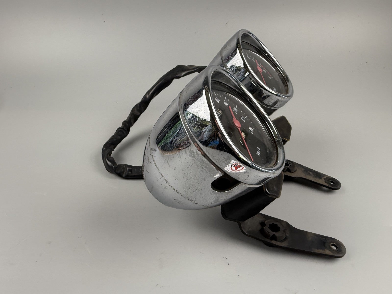 Suzuki GSF600 GN77B Tacho Cockpit Speedometer Instrumente DZM Drehzahlmesser